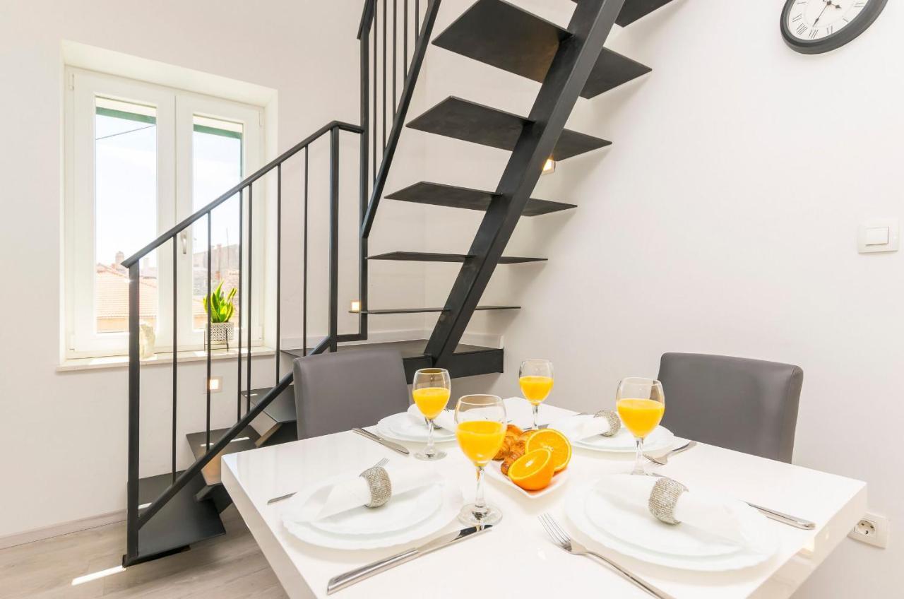 Apartments And Rooms Adriatic Suites Šibenik Kültér fotó