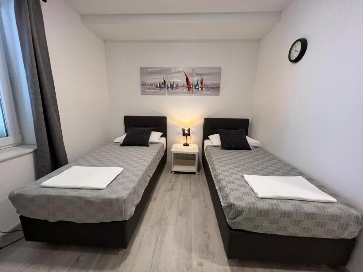 Apartments And Rooms Adriatic Suites Šibenik Kültér fotó